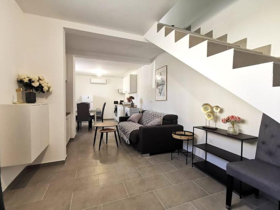 L'Elegant Duplex - Clim I Wifi I Proche Du Centre-Ville Miramas Bagian luar foto
