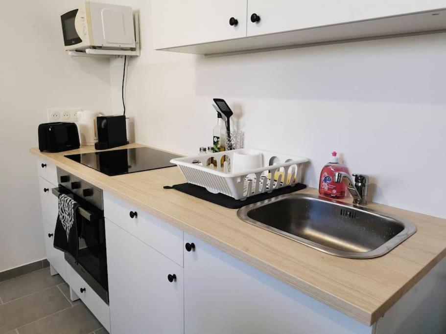 L'Elegant Duplex - Clim I Wifi I Proche Du Centre-Ville Miramas Bagian luar foto